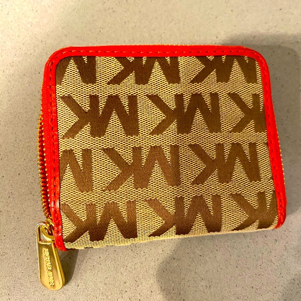 Michael Kors wallet - Picture 3 of 3